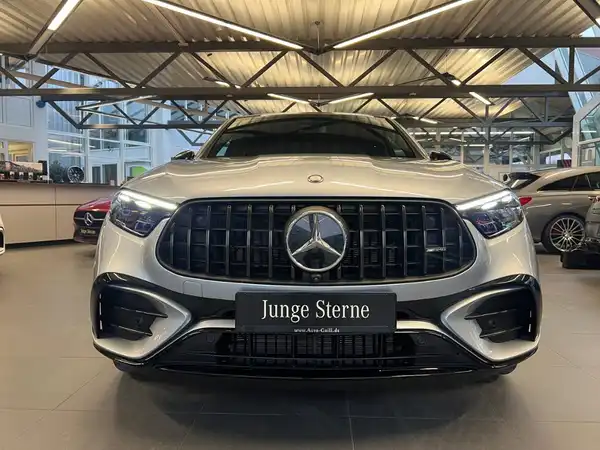 MERCEDES-BENZ GLC 63 S AMG E COUP (2/32)