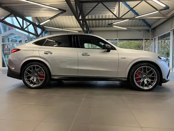 MERCEDES-BENZ GLC 63 S AMG E COUP (4/32)