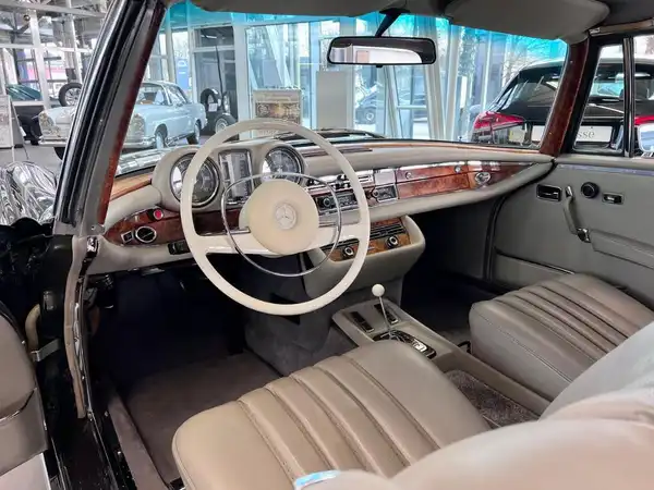 MERCEDES-BENZ 280 SE CABRIOLET (W111) (13/20)