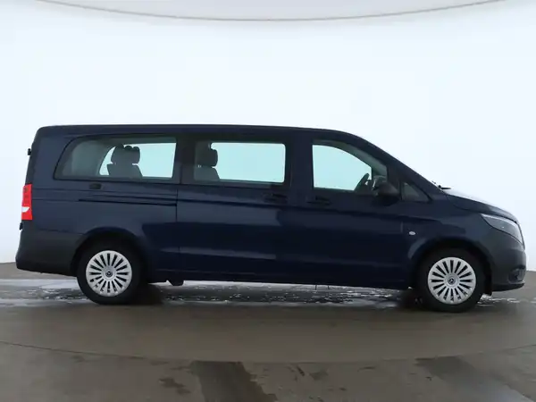 MERCEDES-BENZ Vito Tourer extralang (3/17)