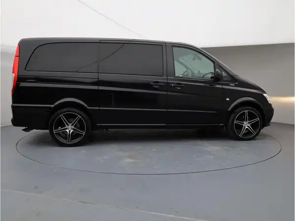 MERCEDES-BENZ Vito 116 CDI Tourer (6/25)