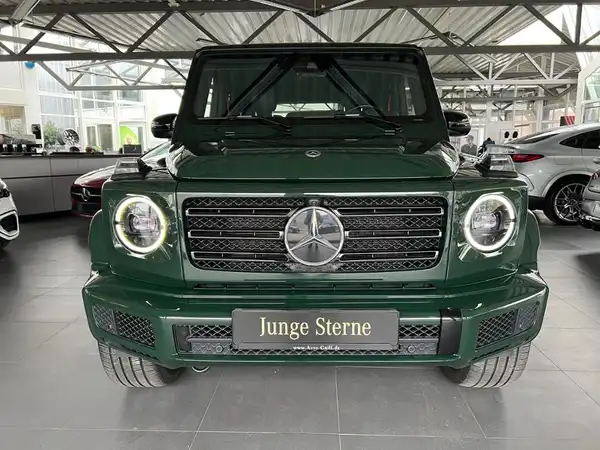 MERCEDES-BENZ G 400 D (2/25)