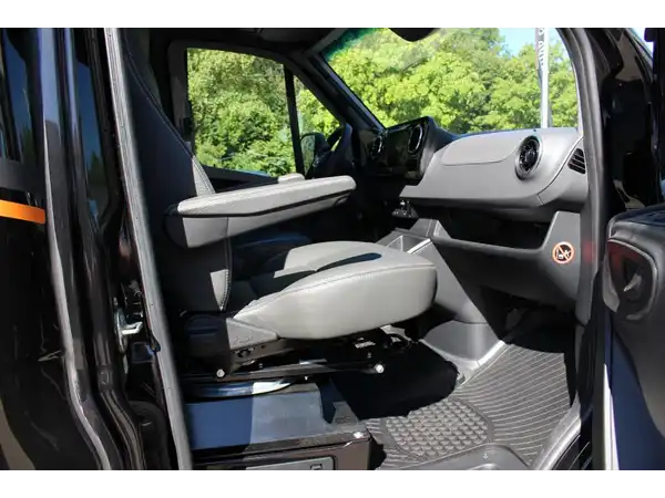 MERCEDES-BENZ ML-T 580 HYMER SPRINTER 419 CDI (18/22)