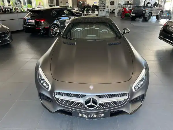 MERCEDES-BENZ AMG GT S (2/25)