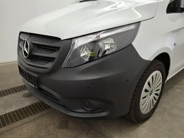 MERCEDES-BENZ Vito Tourer extralang (11/16)