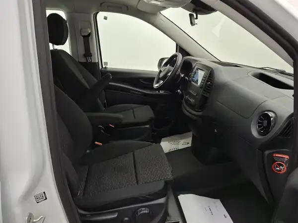 MERCEDES-BENZ Vito Tourer extralang (7/16)