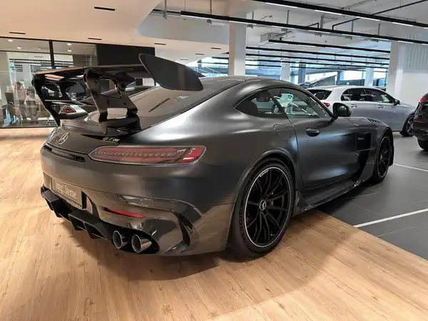 MERCEDES-BENZ AMG GT BLACK SERIES (4/19)