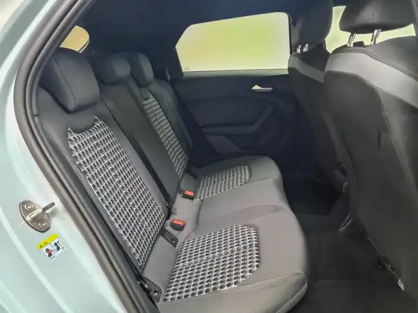 AUDI A1 Sportback S line 30 TFSI (16/18)