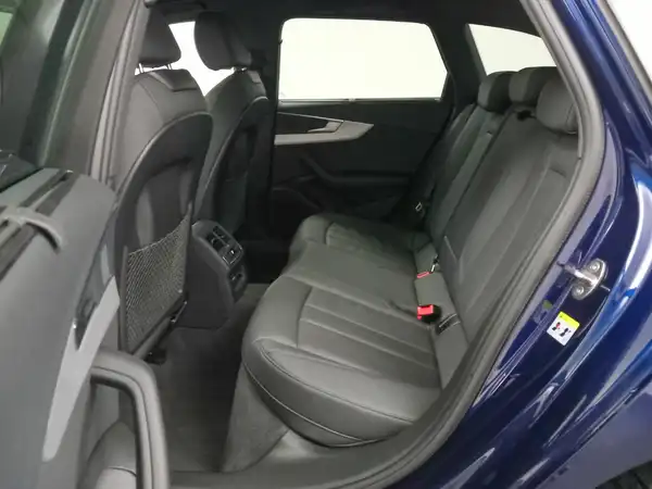 AUDI A4 Avant advanced 40 TDI qu Spiegel+ App Kamera Tour el.Sitz (11/20)