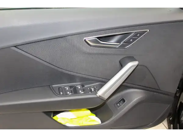 AUDI Q2 S line 40 TFSI quattro 5JGar Assist Virtual Navi+ RFK (13/16)