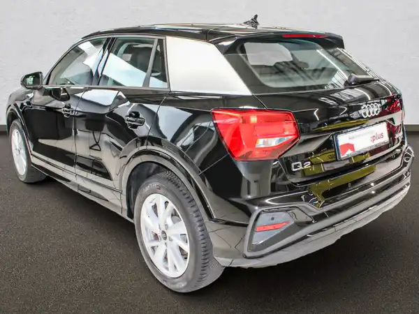 AUDI Q2 S line 40 TFSI quattro 5JGar Assist Virtual Navi+ RFK (7/16)