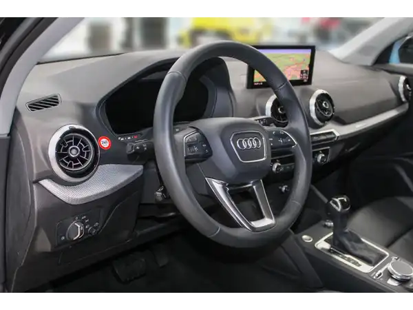 AUDI Q2 S line 40 TFSI quattro 5JGar Assist Virtual Navi+ RFK (10/16)