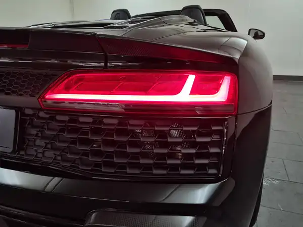AUDI R8 Spyder V10 performance quattro (12/16)