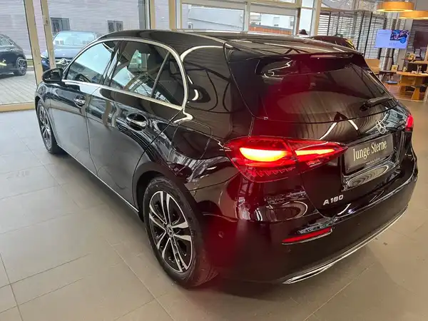 MERCEDES-BENZ A 180 (5/23)