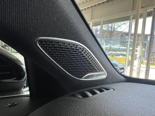 MERCEDES-BENZ A 220 (25/26)