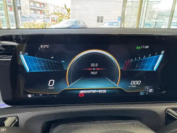 MERCEDES-BENZ A 45 S 4M+ (17/20)