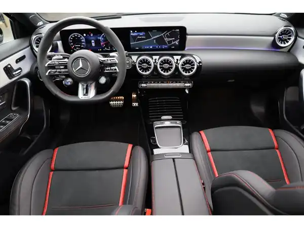 MERCEDES-BENZ A 45 S 4M+ (14/26)