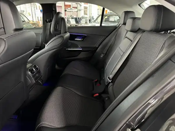 MERCEDES-BENZ C 200 d (10/10)