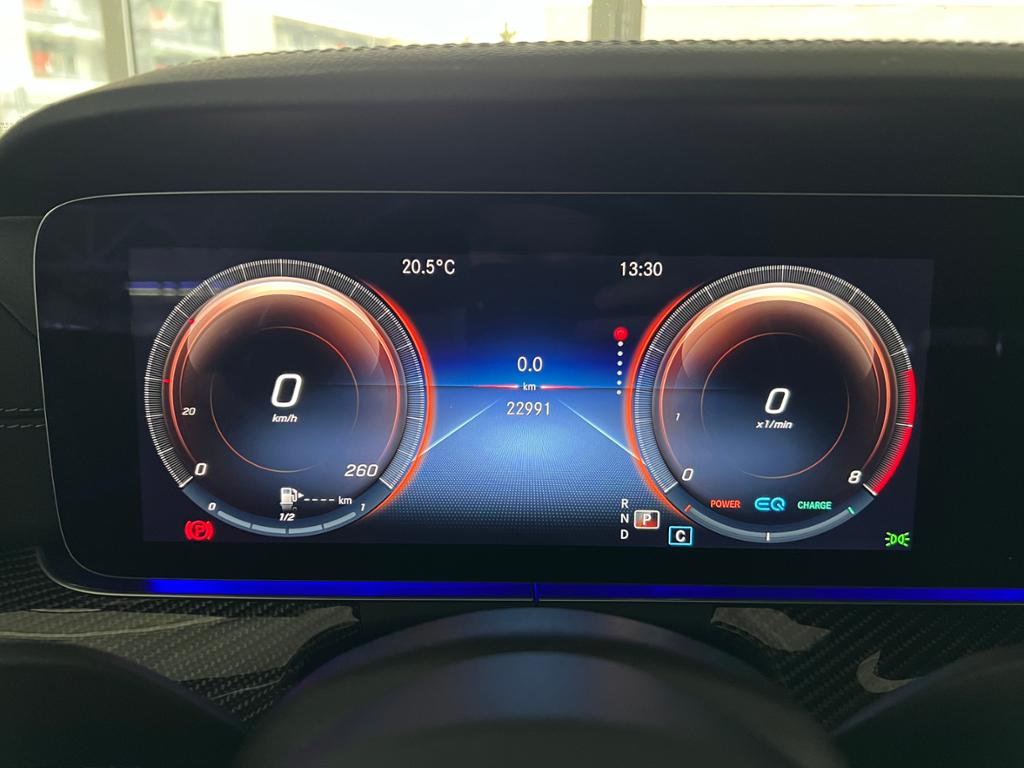 MERCEDES-BENZ CLS 450 4M (24/28)