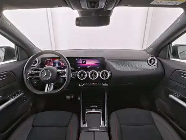 MERCEDES-BENZ EQA 250 (8/10)
