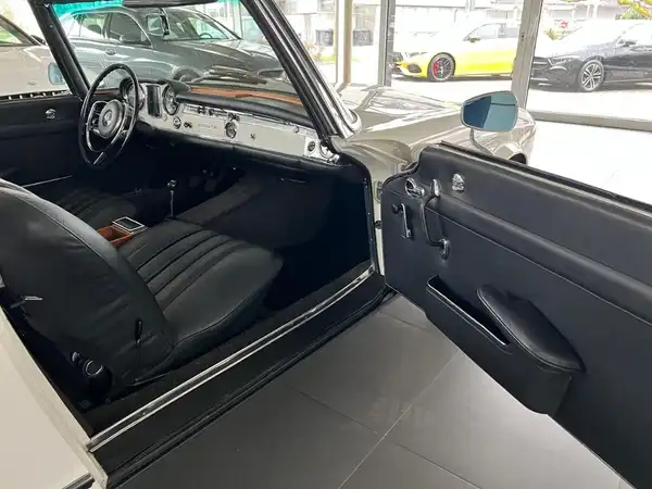 MERCEDES-BENZ 230 SL (280 SL Motor) (11/21)