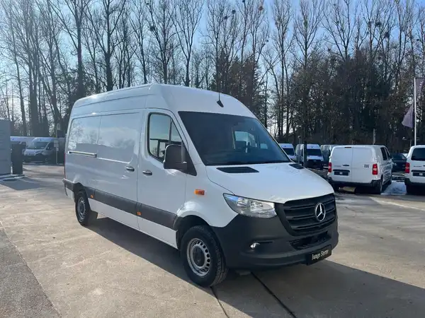 MERCEDES-BENZ Sprinter 317 CDI (4/19)