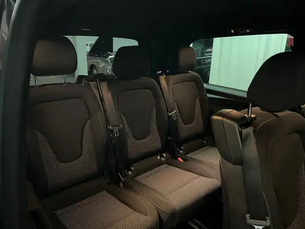 MERCEDES-BENZ V 300d (16/23)
