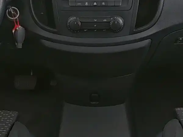 MERCEDES-BENZ Vito extralang (17/19)