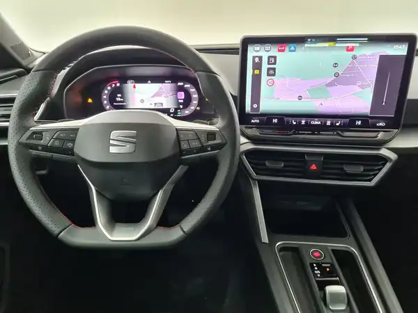 SEAT Leon FR 1.5 eTSI DSG (8/17)