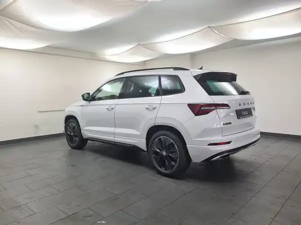 ŠKODA Karoq Sportline Allrad TDI 110 kW 7-Gang DSG (4/17)