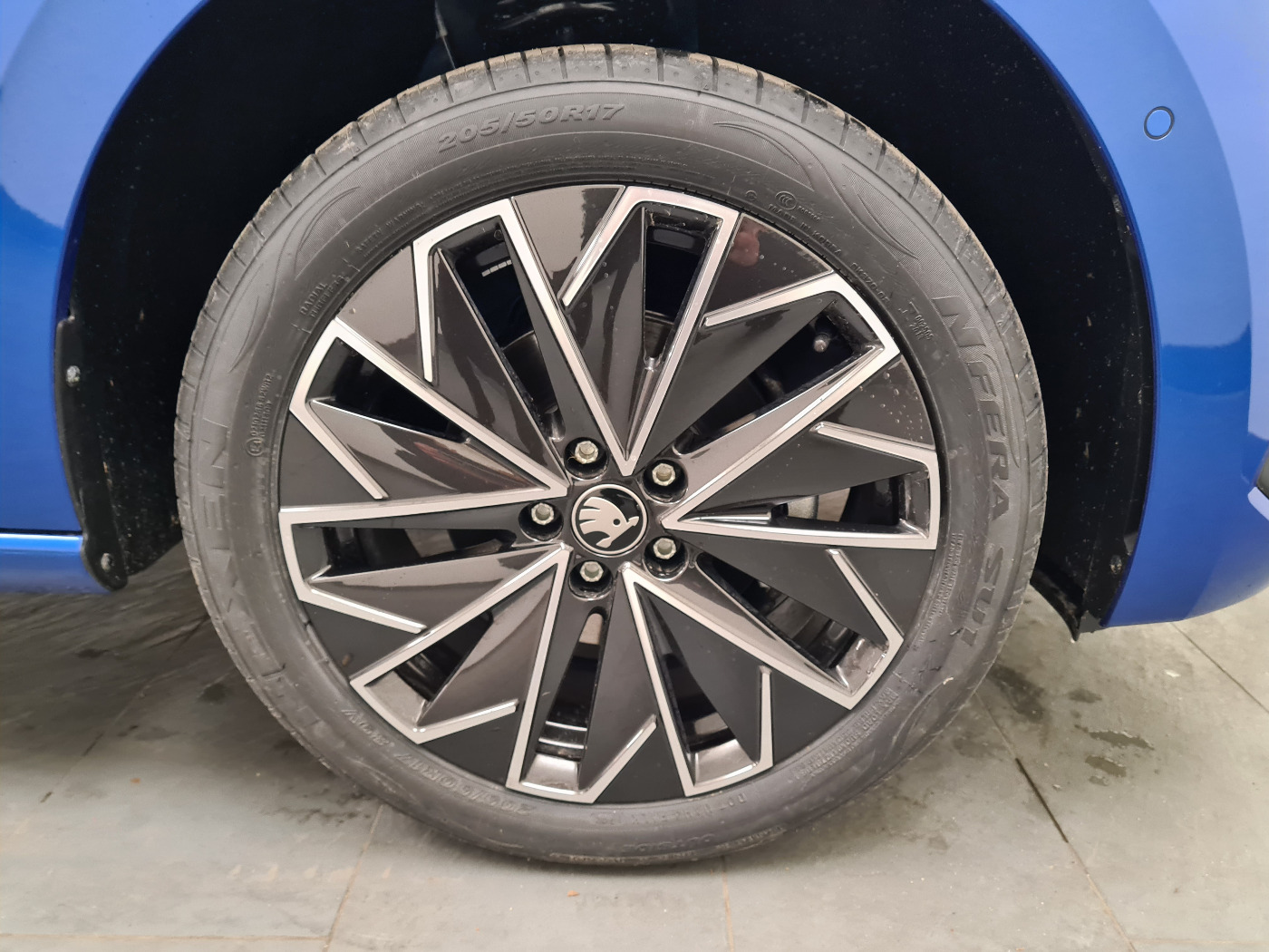 ŠKODA Scala 1.0 TSI Selection DSG (14/17)