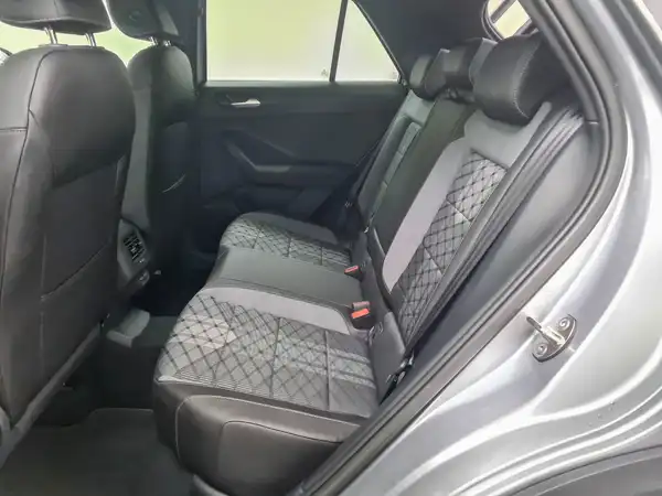 VW T-Roc 1.5 TSI R-Line (9/18)