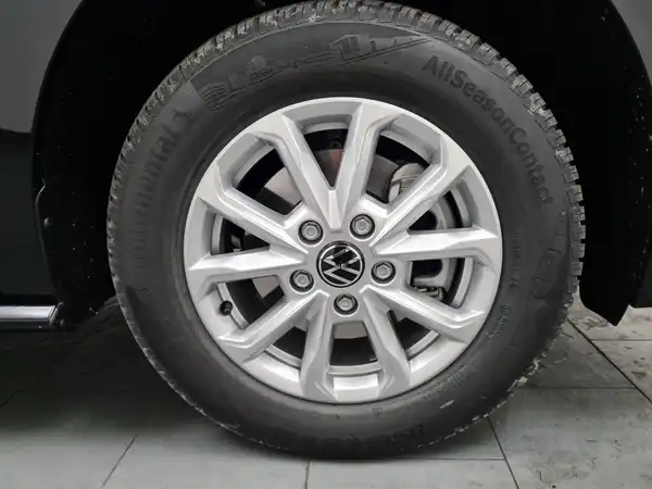 VW T7 Multivan LIFE 2.0 TDI (14/18)