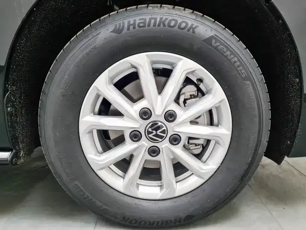 VW T7 Multivan 2.0 TDI Life (15/18)