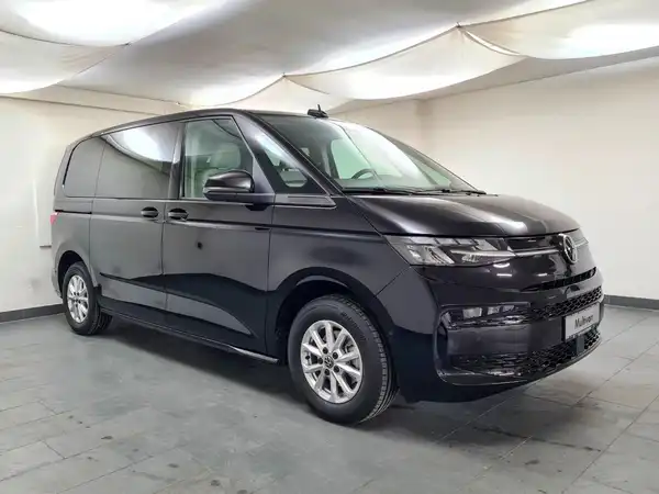 VW T7 Multivan 2.0 TDI Life (4/18)