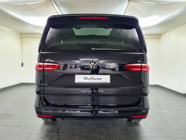 VW T7 Multivan 2.0 TDI Life (6/18)