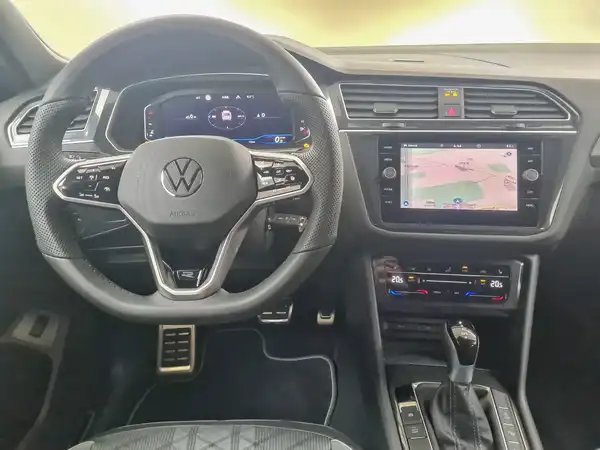 VW Tiguan Allspace 2.0 TDI 4Motion R-Line (11/19)