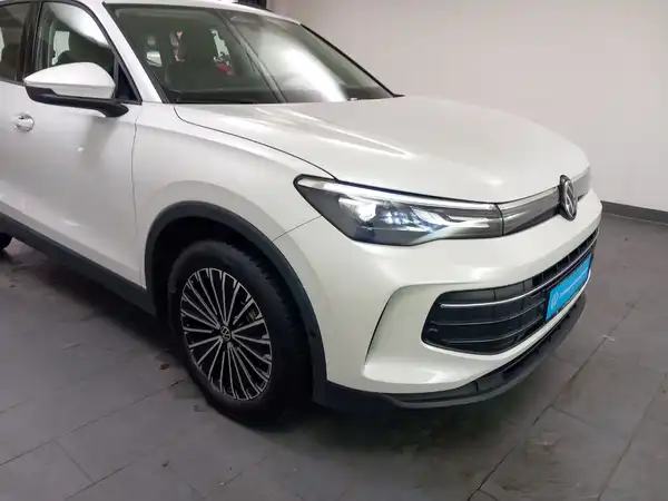 VW Tiguan  Modell 2024  LIFE 2.0 TDI Trailer-Assist Winterpaket (14/18)