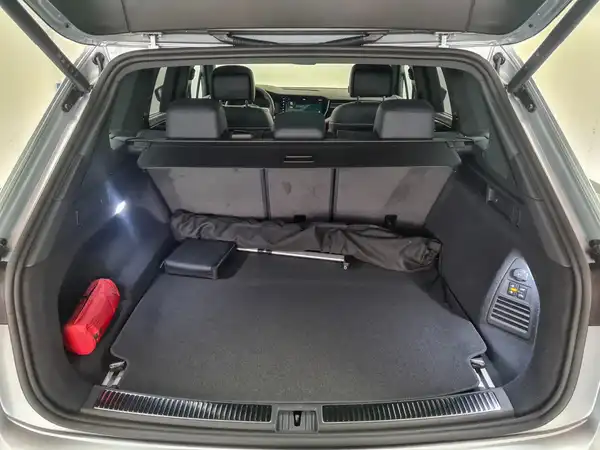 VW Touareg R-Line 3,0 l V6 TDI 4MOTION (10/18)
